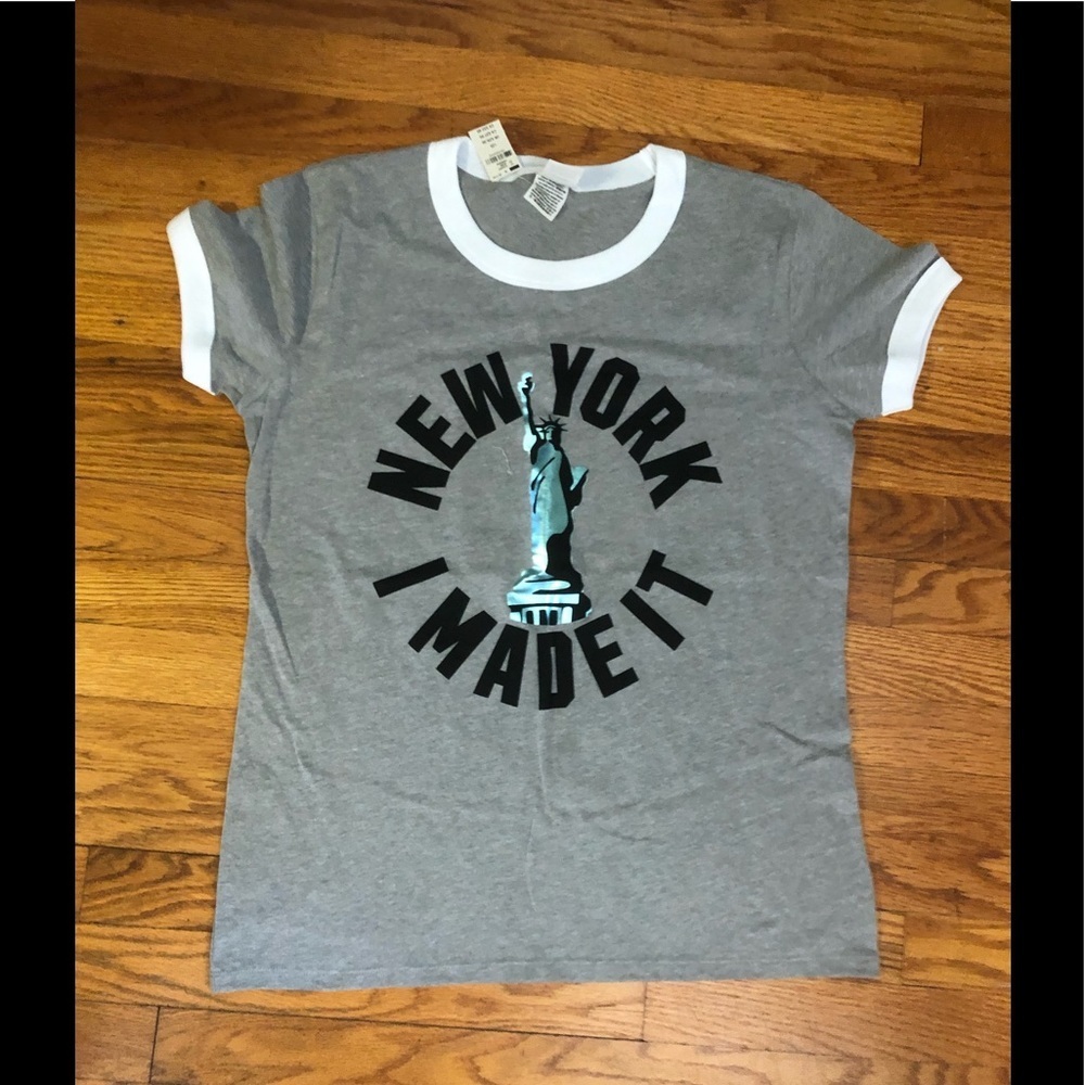 Victoria Secret Pink NWT Top